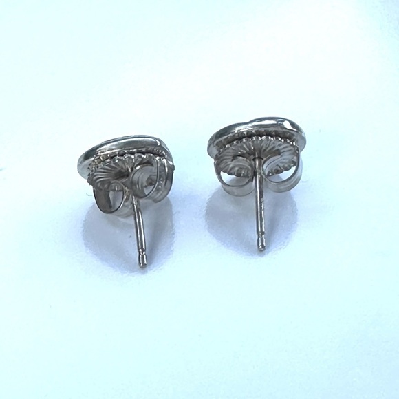 Lois Hill sterling silver stud earrings - Picture 2 of 3